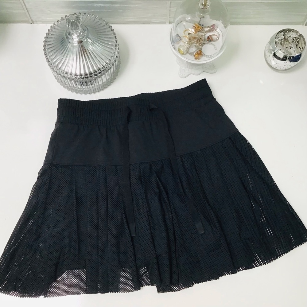 JoyLab Mesh Pleated Tennis Fitness Skirt Sz S New!